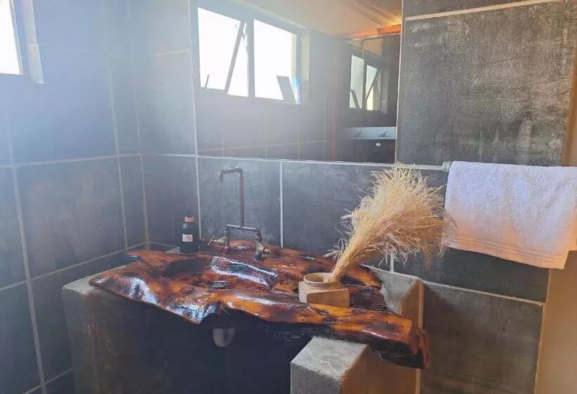 Majatalo Ruawilla Guest Cottage