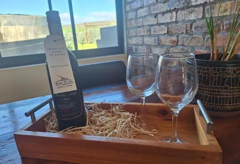 Majatalo Ruawilla Guest Cottage