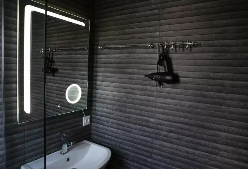 Majatalo Saguramo Bliss