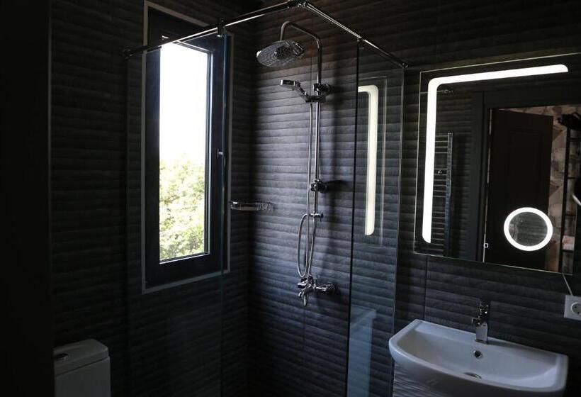 پانسیون Saguramo Bliss