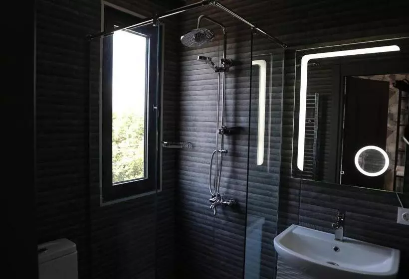 Majatalo Saguramo Bliss