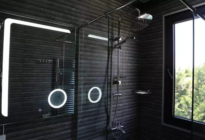 Majatalo Saguramo Bliss