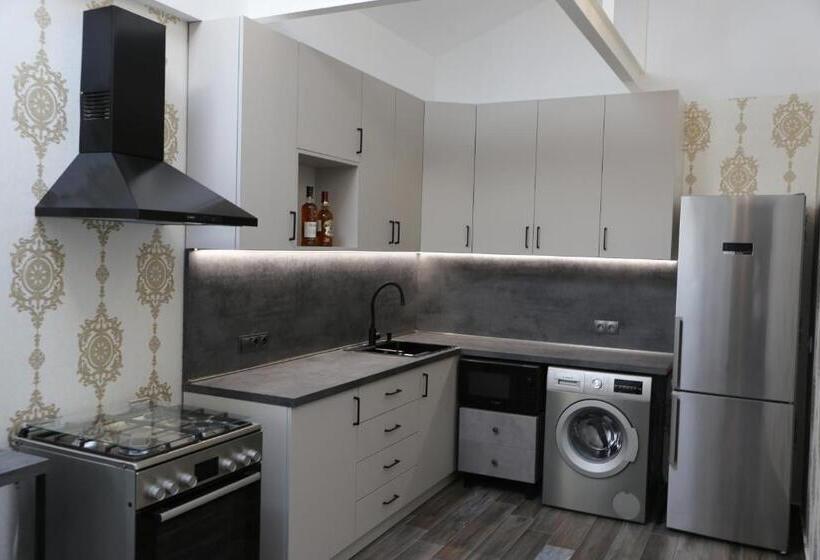 پانسیون Saguramo Bliss