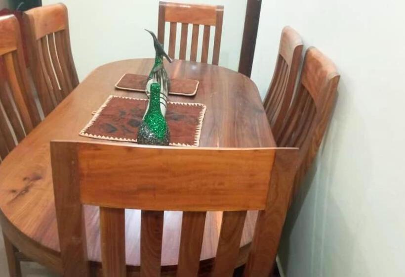 تختخواب و صبحانه Pearl Central Modern Sweet Homestay