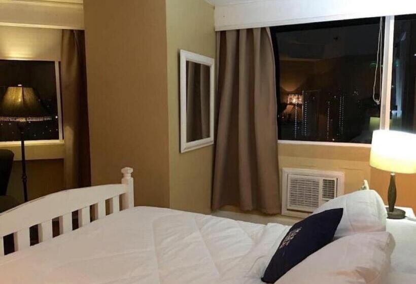 Greenhills 1br Lower Penthouse W Panoramic View