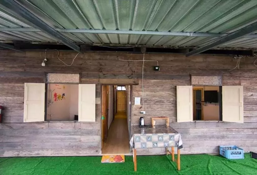 Hotelli เชียงคาน ฮักเลย ฮักกัญ โฮมสเตย์   ຊຽງຄານ ຮັກເລີຍ ຮັກກັນ ໂຮມສະເຕ Chiang Khan Hugloei Hugkan Homestay