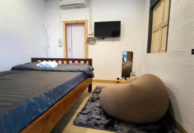 Hotelli เชียงคาน ฮักเลย ฮักกัญ โฮมสเตย์   ຊຽງຄານ ຮັກເລີຍ ຮັກກັນ ໂຮມສະເຕ Chiang Khan Hugloei Hugkan Homestay