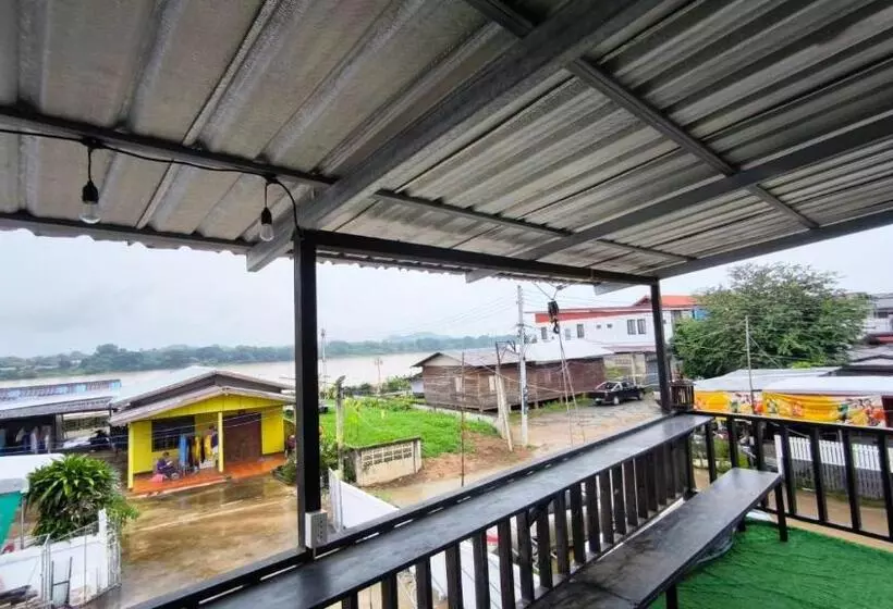 Hotelli เชียงคาน ฮักเลย ฮักกัญ โฮมสเตย์   ຊຽງຄານ ຮັກເລີຍ ຮັກກັນ ໂຮມສະເຕ Chiang Khan Hugloei Hugkan Homestay