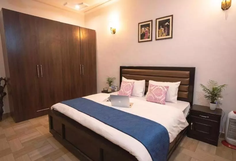 Hotel Doon Lily