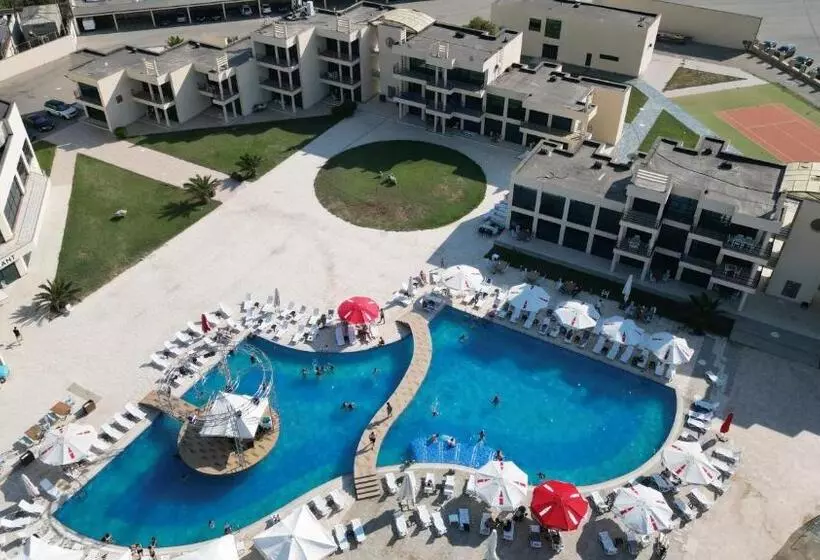 Hotelli Shambaku Golden Beach
