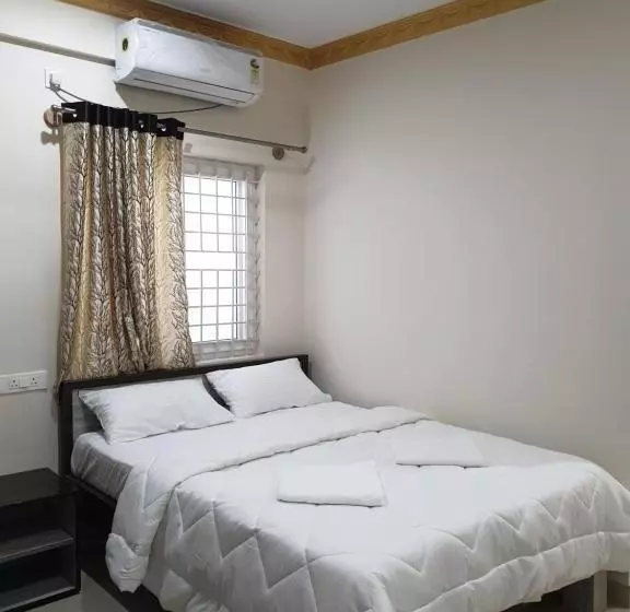 ホテル Super Collection O Niladri Road Formerly Sniv Inn