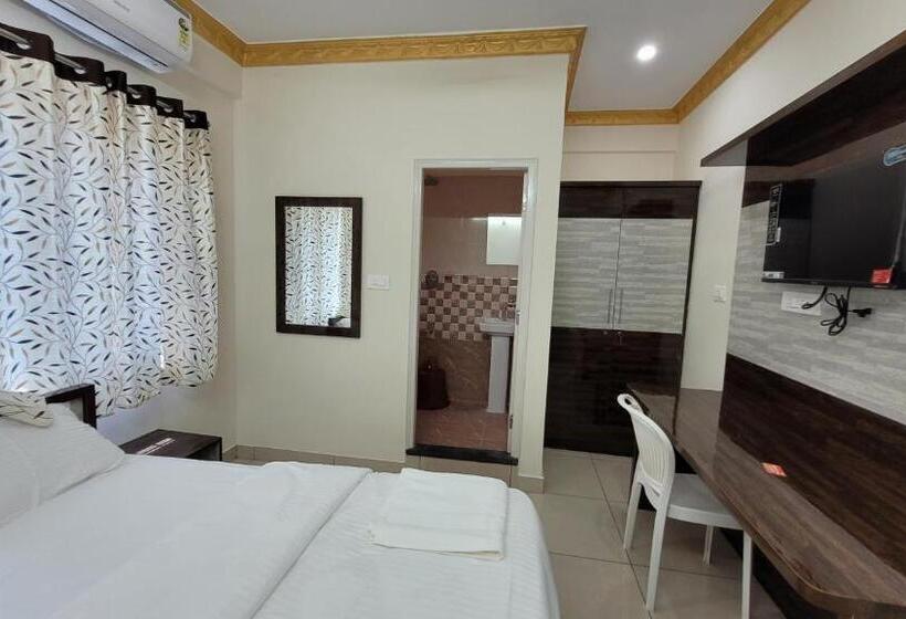 ホテル Super Collection O Niladri Road Formerly Sniv Inn