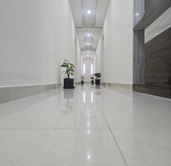 ホテル Super Collection O Niladri Road Formerly Sniv Inn