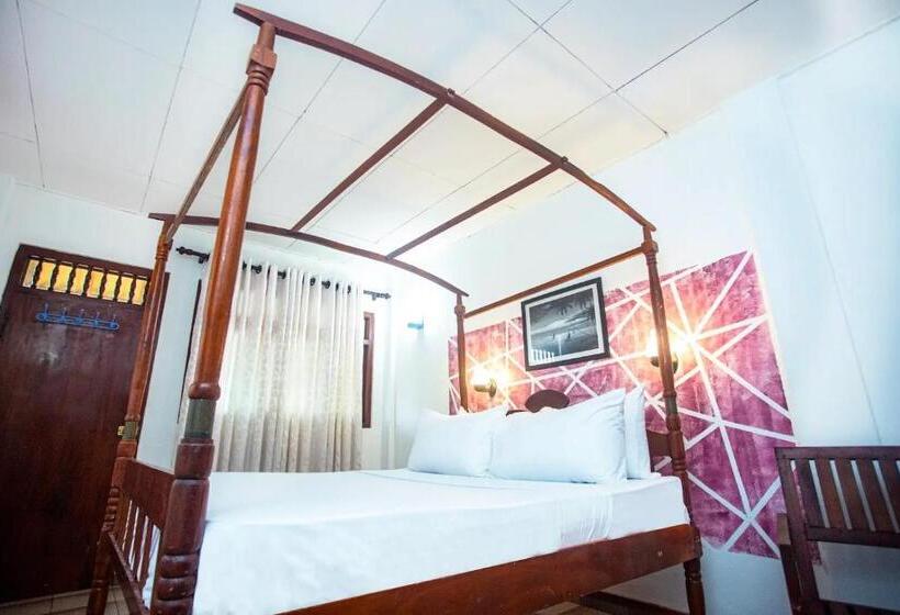 Отель Villa 47 Hikkaduwa