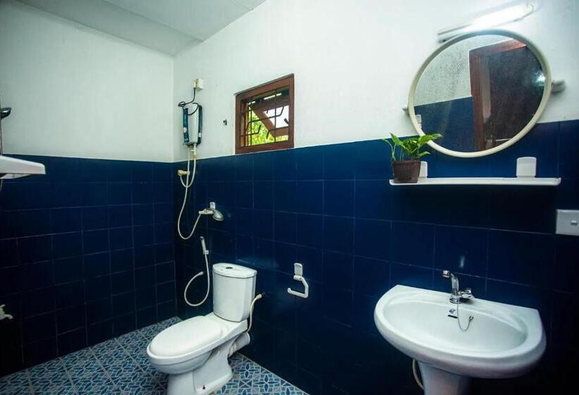 Отель Villa 47 Hikkaduwa