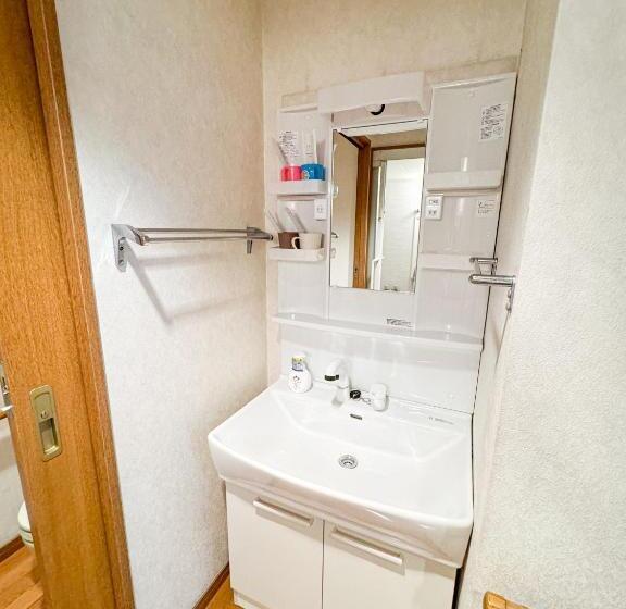 پانسیون 樱之舞5号馆 401室