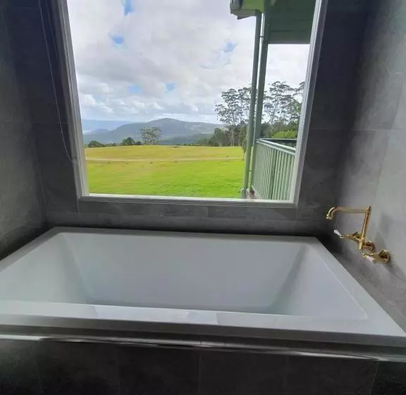 Majatalo Couples Accessible Cabin, Zarina Country Cabins, 6