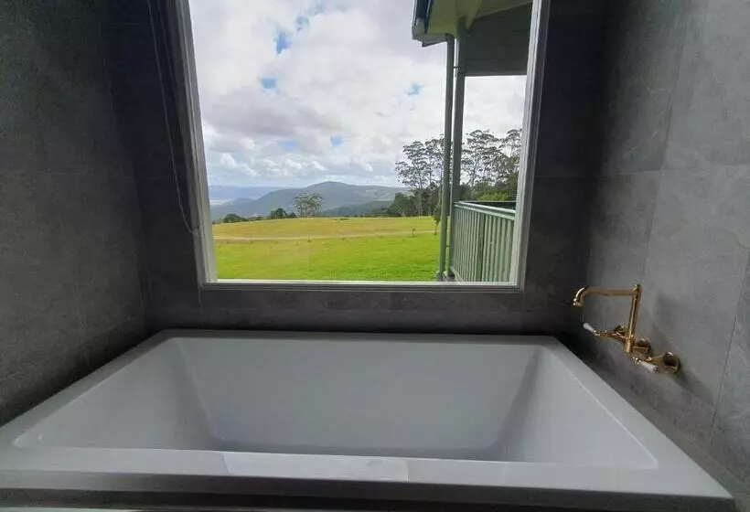 Majatalo Couples Accessible Cabin, Zarina Country Cabins, 6