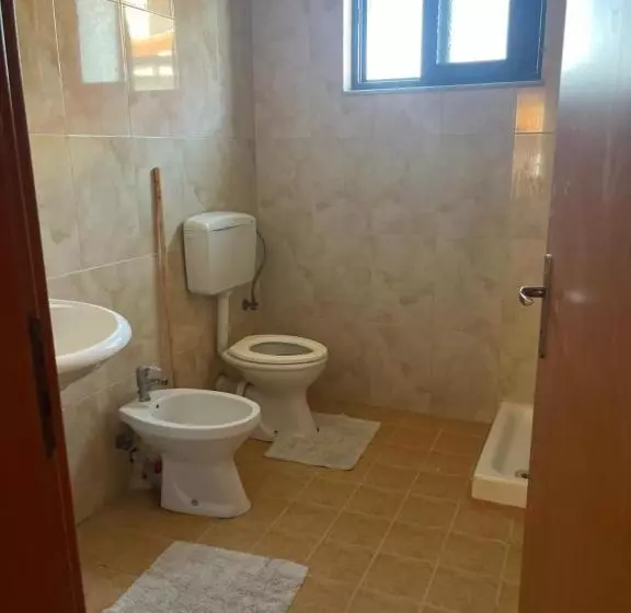 پانسیون Guest House By Roni