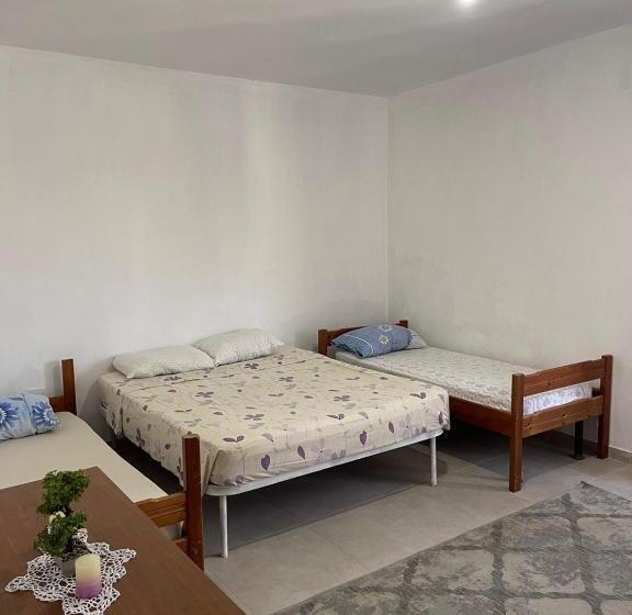 پانسیون Guest House By Roni