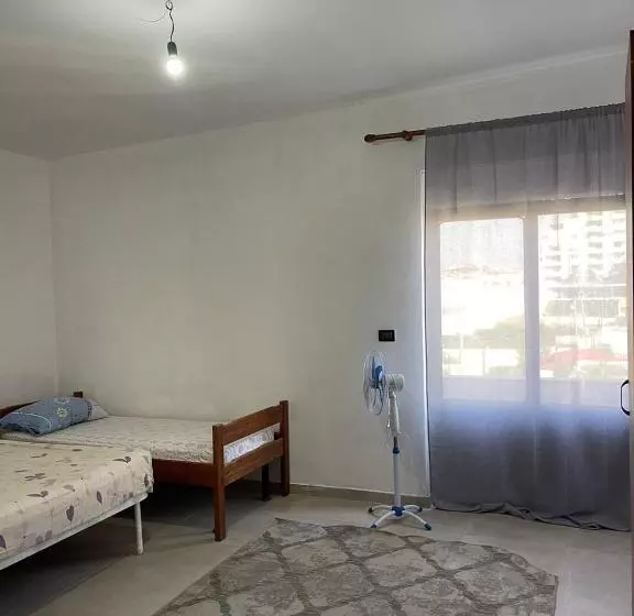 پانسیون Guest House By Roni
