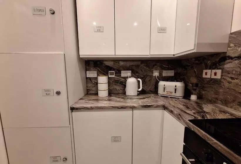 ペンション Sunny Waves