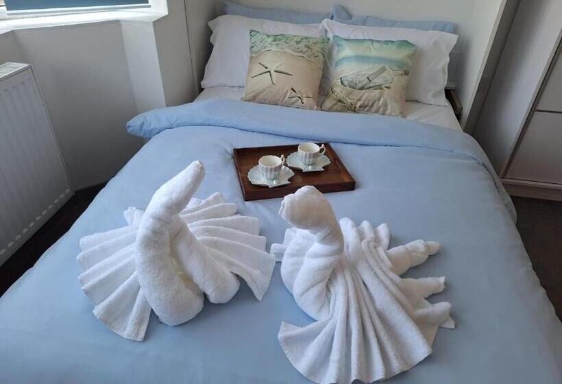 Пансион Sunny Waves