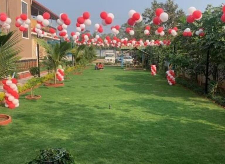 渡假胜地  Vishvin Restofarm Badlapur