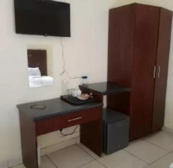 Aamiaismajoitus (B&B) Jakaranda Guest House