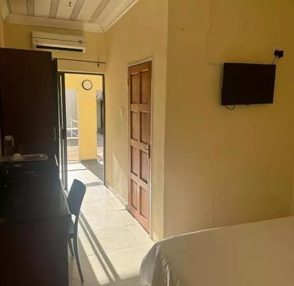 Aamiaismajoitus (B&B) Jakaranda Guest House