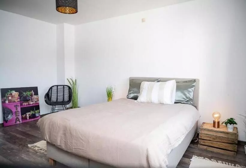 Aamiaismajoitus (B&B) Pintxos