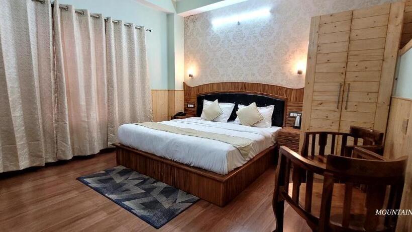 Hotel Hill View A Family