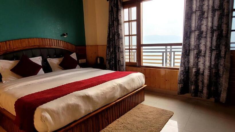 Hotel Hill View A Family