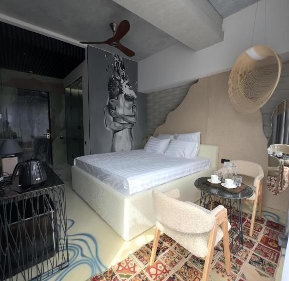 هتل Inn Ozz Almaty