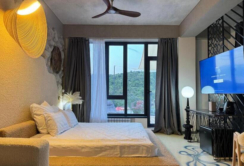 هتل Inn Ozz Almaty