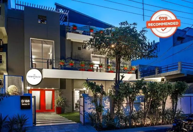 ホテル Super Townhouse Sector 51 Noida Near Iskcon Temple Noida