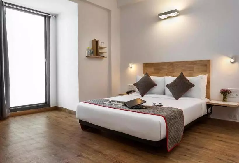 ホテル Super Townhouse Sector 51 Noida Near Iskcon Temple Noida