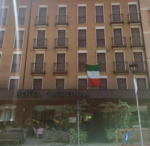 בית מלון כפרי Verona