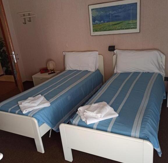 בית מלון כפרי Verona