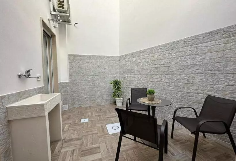 پانسیون Hary Home