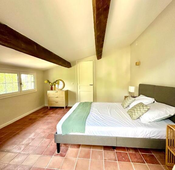 פנסיון La Dolce Vita Montauroux