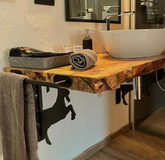 ペンション La Famille D Evian