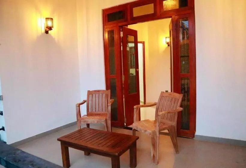 Majatalo Nelum Riverside Villa