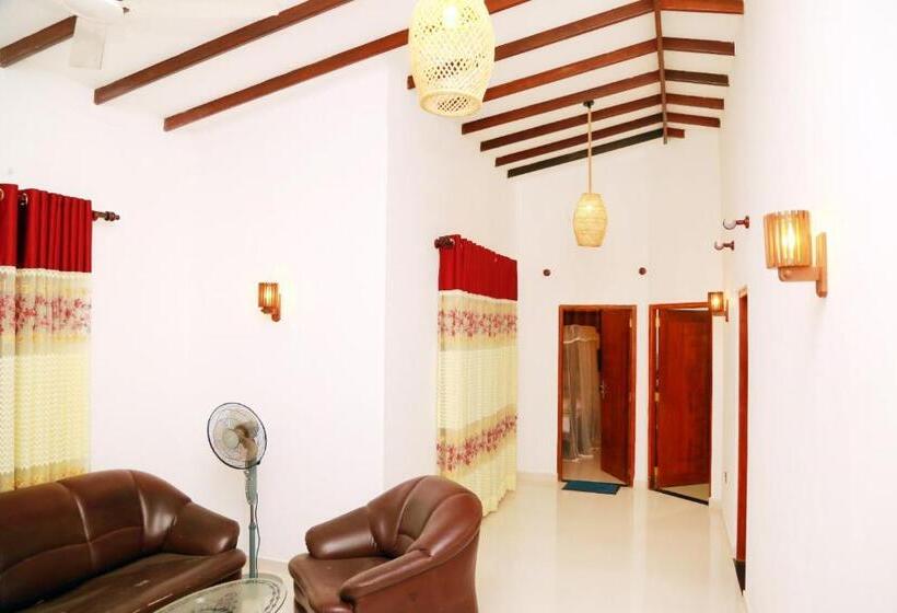 Pensão Nelum Riverside Villa