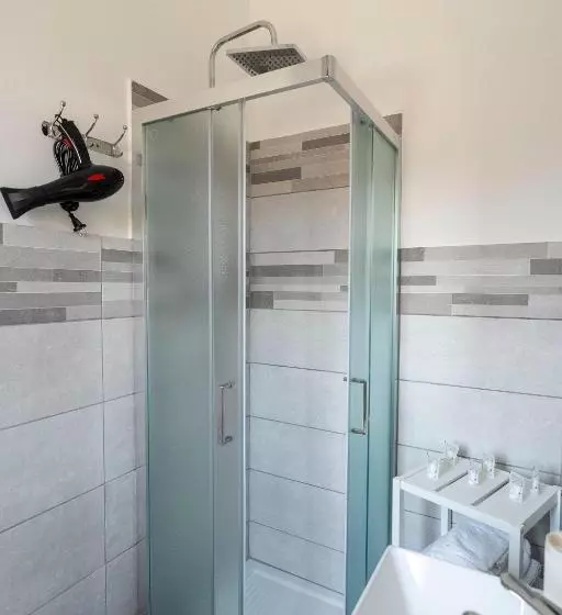 Majatalo Prestige House 9