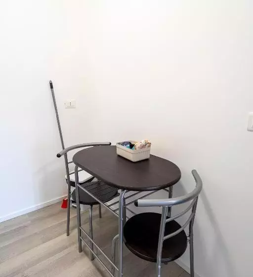 Majatalo Prestige House 9