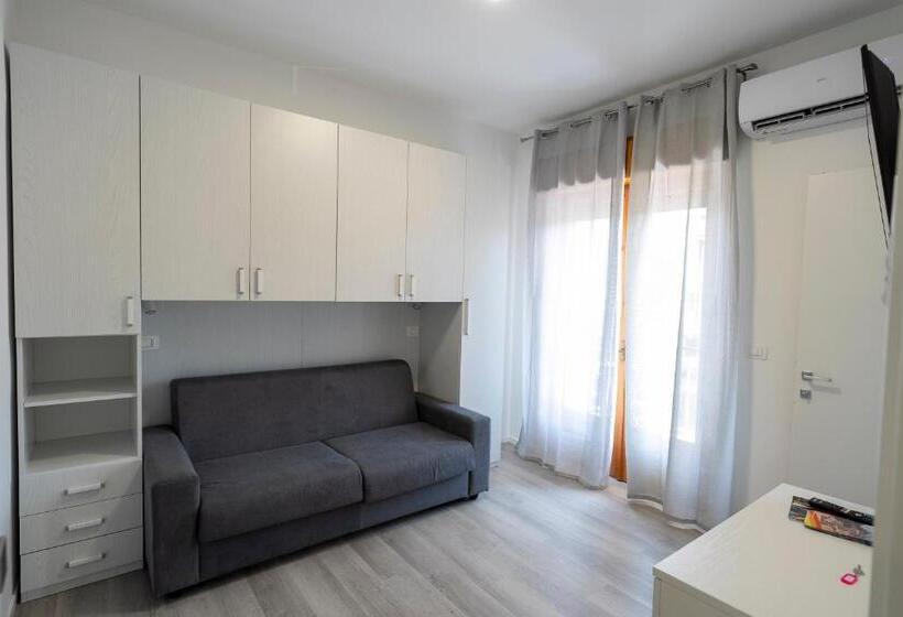 פנסיון Prestige House 9