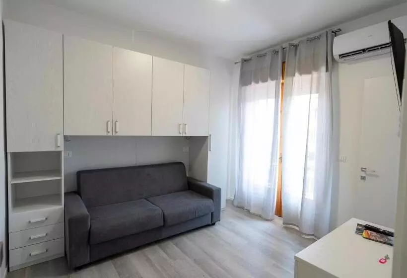 Majatalo Prestige House 9