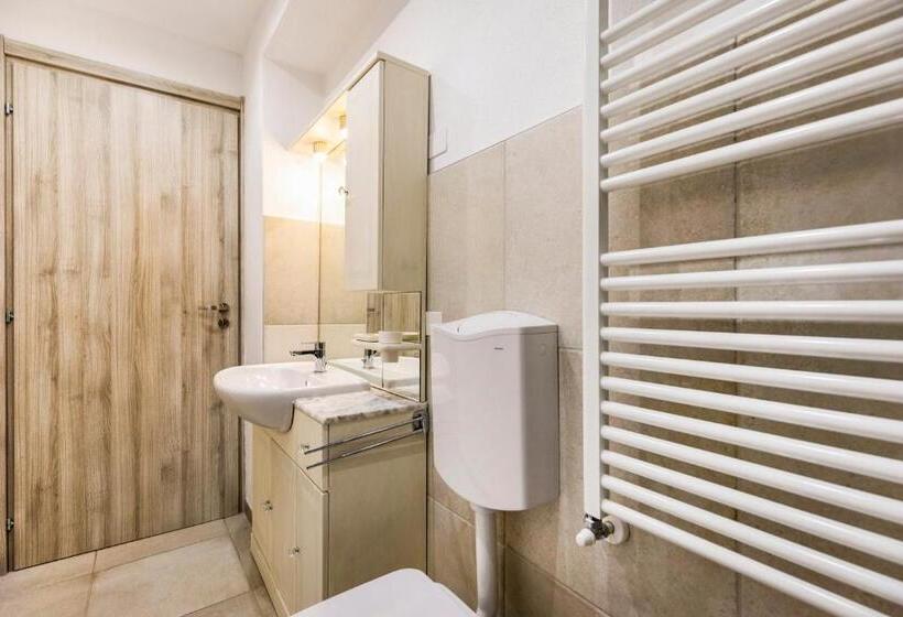 پانسیون Suite A Due Passi Da Gardaland