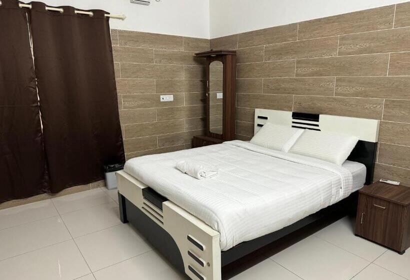 פנסיון The Elite Inn